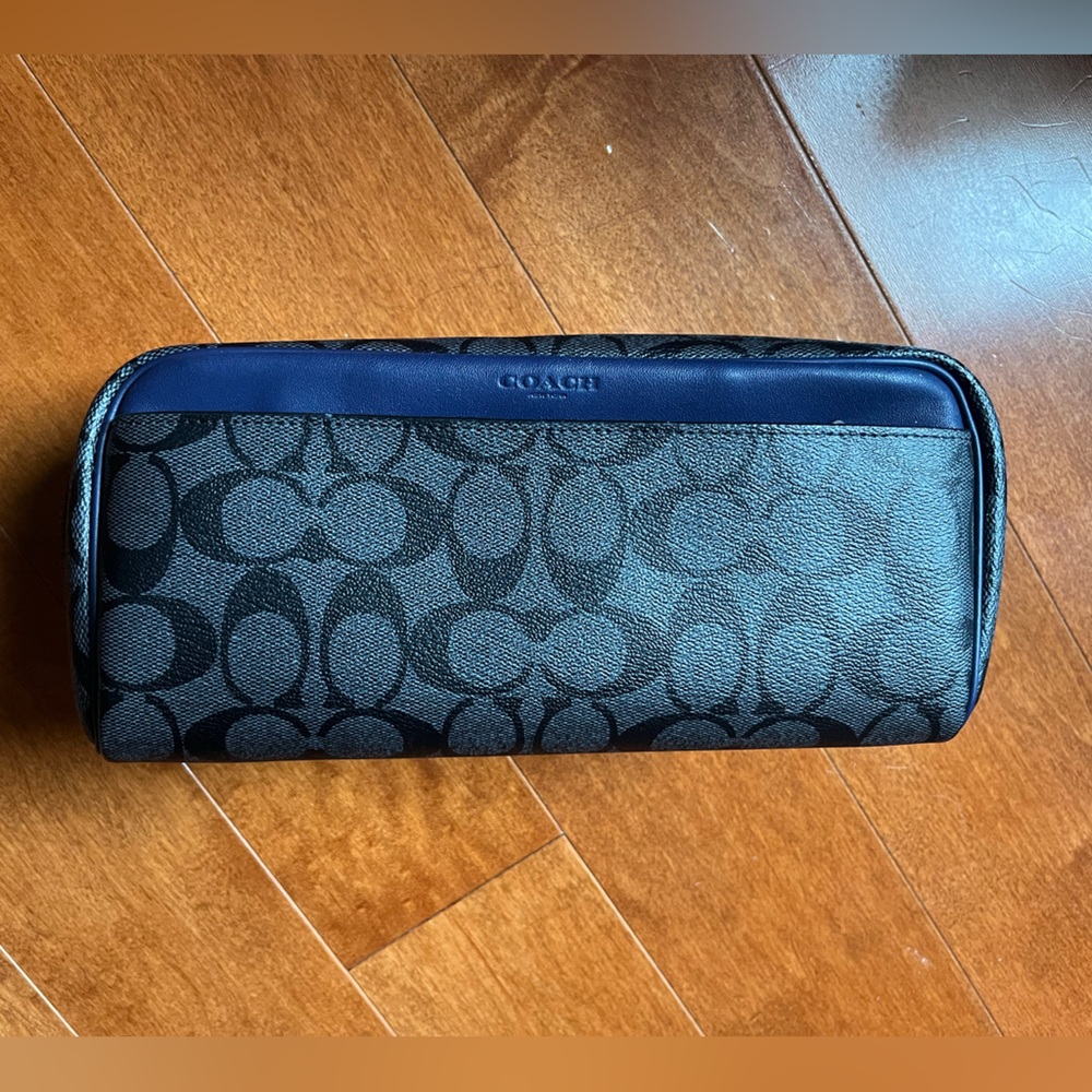 Authentic Coach leather toiletry bag NWOT